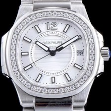 홍콩명품 [파텍필립] 여성용 노틸러스 7011/1G-001 하이엔드 최상급쥬얼 다이아몬드 베젤 화이트 텍스쳐 다이얼 브레이슬릿 스위스 정품 쿼츠 무브먼트 PAT0110  
