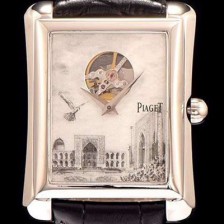 홍콩명품 [피아제] 남성용 엠퍼라도 화이트 다이얼 오토매틱 무브먼트 PIA4202  