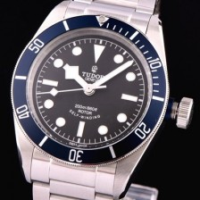 홍콩명품 [튜더] 남성용 헤리티지 블랙 베이 m79230b-0002 스노우 플레이크 핸즈 블랙 다이얼 브레이슬릿 스위스 ETA 2824-A2오토매틱 무브먼트 TUD4213  