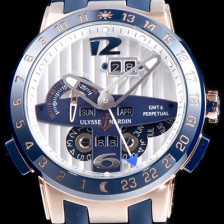 홍콩명품 [율리스나르당] 남성용 율리시스 나르딘 326-00-3 이그제큐티브 엘 토로 지엠티 퍼페츄얼 실버 다이얼 오토매틱 무브먼트 ULY4201  