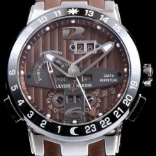 홍콩명품 [율리스나르당] 남성용 율리시스 나르딘 322-00-3 이그제큐티브 엘 토로 지엠티 퍼페츄얼 브라운 다이얼 오토매틱 무브먼트 ULY4205  