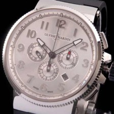 홍콩명품 [율리스나르당] 남성용 마린크로노그래프 44mm 아라비안마크 실버 다이얼 ULY42013  