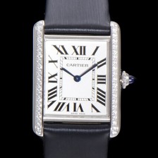 홍콩명품 [까르띠에] 여성용 탱크 돛대 W4TA0017 로마 인덱스 33.7mm 화이트 다이얼 큐빅베젤 가죽줄 쿼츠 무브먼트 CAR00568  