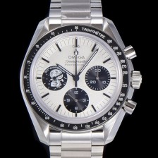 홍콩명품 [오메가] 남성용 스피더마스터 기념시리즈 실버 스누피 어워드 수동기계식 42mm 메탈줄 화이트다이얼   omg06213  
