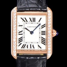 홍콩명품 [까르띠에] 여성용 탱크 WJTA0011 로마 인덱스 31mm 화이트 다이얼 커플용 로즈골드 악어가죽 쿼츠 무브먼트 CAR01574  