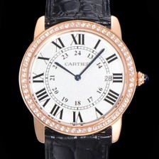 홍콩명품 [까르띠에] 남여공용 롱드 더 솔로 WR000651  쿼츠 므브먼트 36미리 로즈골드 큐빅베젤 악어가죽줄 화이트다이얼 CAR11560  
