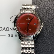 홍콩명품 [오메가] 남성용 드빌 스몰 434.10.41.20.11.001 세컨즈 마스터 크로노미터 41mm 오토매틱 Cal.8802 타입 버건디 다이얼 omg0213  