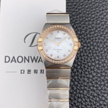 홍콩명품 [오메가] 여성용 컨스틀레이션 맨해튼 131.25.28.60.55.001 로즈골드 다이아몬드 세팅 베젤 28mm 쿼츠 Cal.4061무브먼트 화이트 자개 다이얼 omg0225  