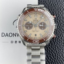 홍콩명품 [오메가] 남성용 씨마스터 신제품 215.32.46.51.09.001 플래닛 오션 600m 코액시얼 마스터 크로노미터 45.5mm 크로노그래프 오토매틱 Cal.9900 타입 베이지 다이얼 omg0255  