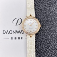 홍콩명품 [오메가] 여성용 드빌 424.58.27.60.55.002 프레스티지 듀드롭 27.4mm 18K 로즈골드 다이아몬드 쿼츠 무브먼트 화이트 자개 다이얼 omg0236  