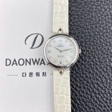 홍콩명품 [오메가] 여성용 드빌 424.13.27.60.55.001 프레스티지 듀드롭 27.4mm 쿼츠 무브먼트 화이트 자개 다이얼 omg0239  