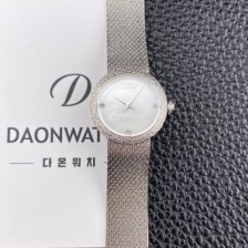 홍콩명품 
[디올] 여성용 라디드 사틴 25mm 쿼츠 무브먼트 화이트 자게 다이얼 dio1010  
