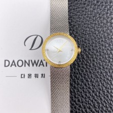 홍콩명품 
[디올] 여성용 라디드 사틴 25mm 쿼츠 무브먼트 화이트 자게 다이얼 dio1003  
