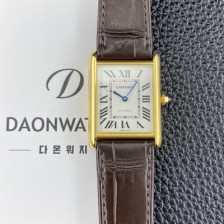 홍콩명품 [까르띠에] 남성용 2025신상! 탱크 루이스 18K 옐우골드 38.1mm 악어가죽 오토매틱 무브먼트 화이트 다이얼 car69386  