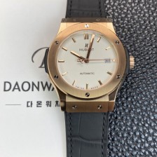 홍콩명품 [휴블렛] 남성용 클래식 퓨전 511.OX.2611.LR 18K 로즈골드 42mm 오토매틱 2892타입 화이트 다이얼 hub2145  