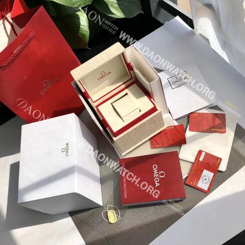 홍콩명품 [오메가]  케이스 omg1115